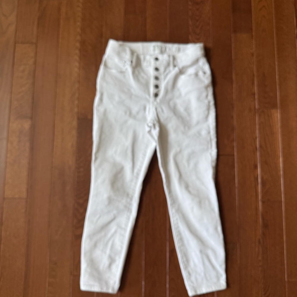 Lucky Brand White Jeans 6/28